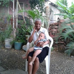 Meet your Posher, Rosairis